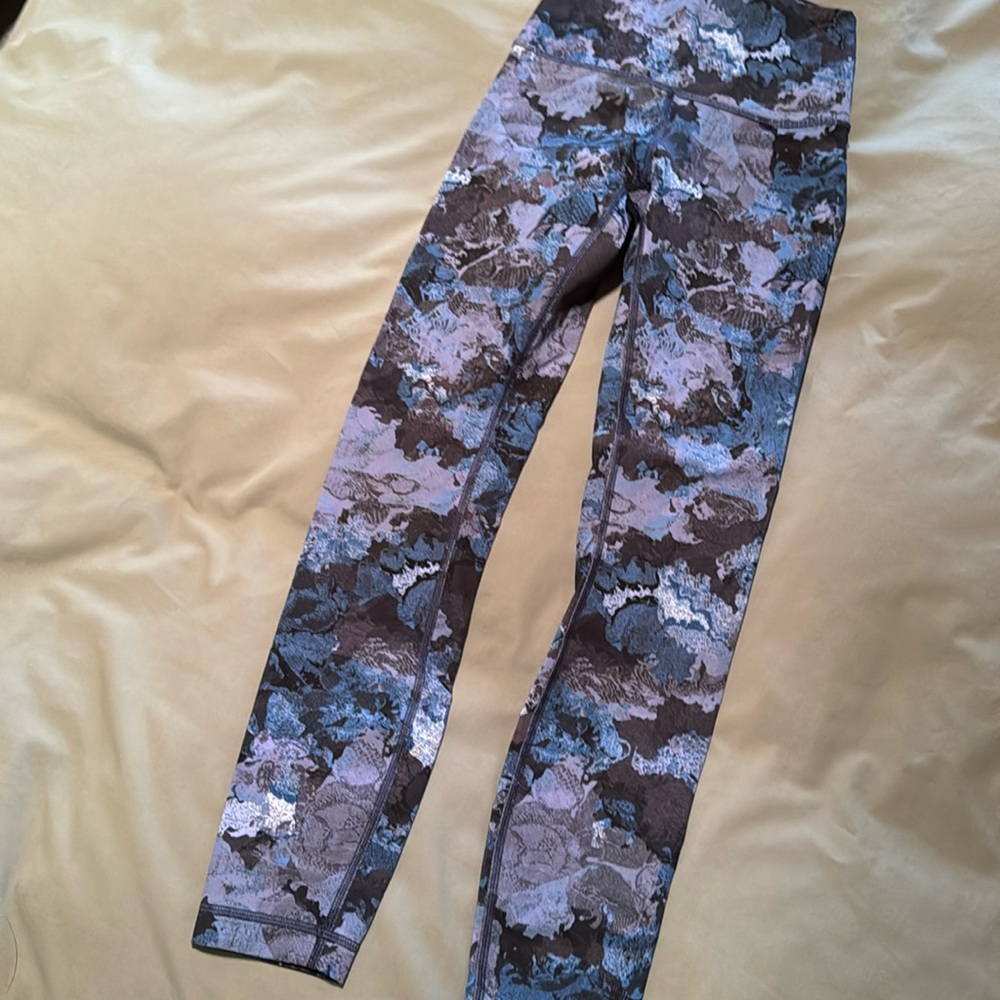 Lululemon tights
